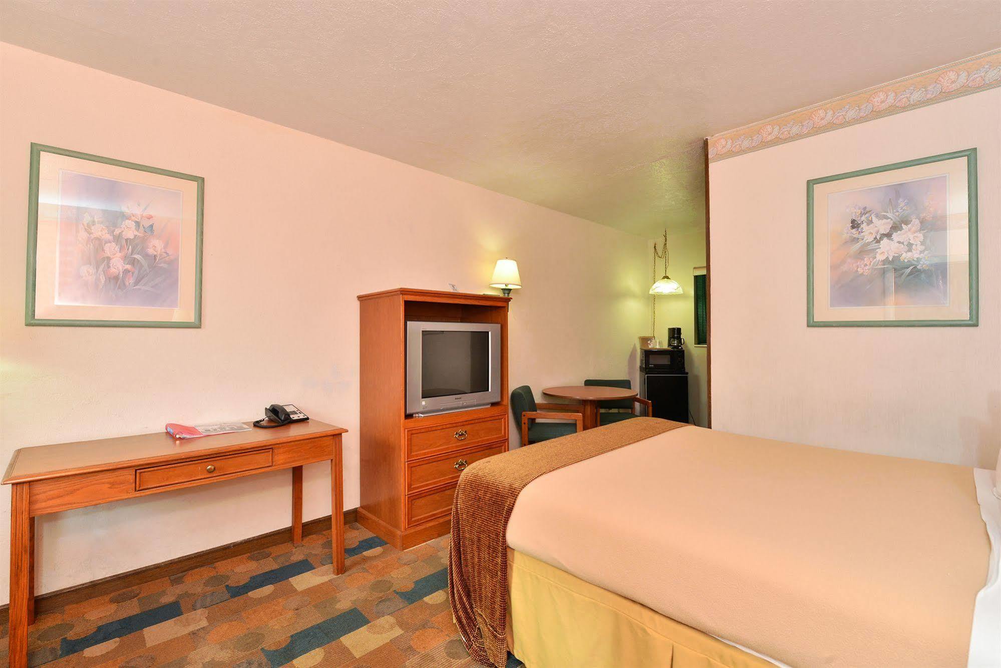 Motel Budget Of Okeechobee